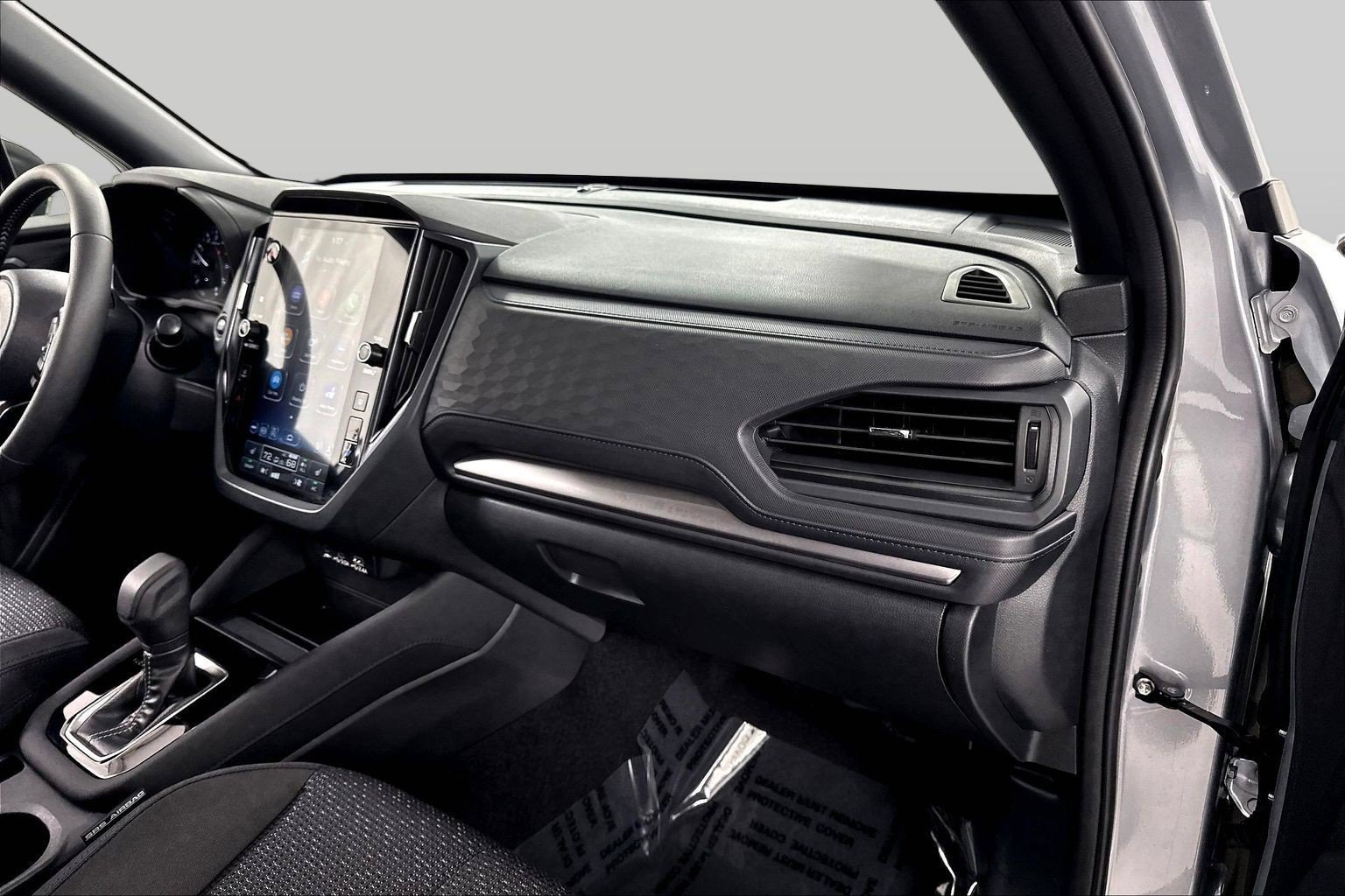 Certified 2025 Subaru Forester Premium AWD/4WD image 32