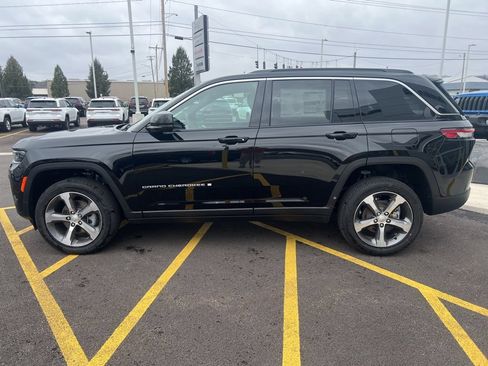 New 2026 Jeep Grand Cherokee Limited AWD/4WD image 8
