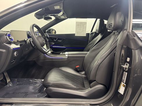 Certified 2024 Mercedes-Benz CLE 300 4MATIC Cabriolet w/ Driver Assistance Package image 9