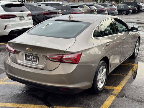 Used 2022 Chevrolet Malibu LT FWD image 12