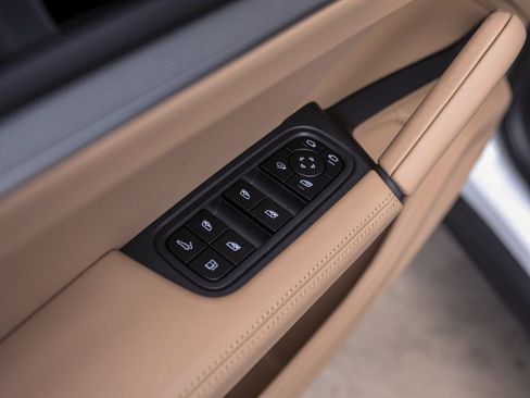 New 2026 Porsche Cayenne S AWD/4WD image 30
