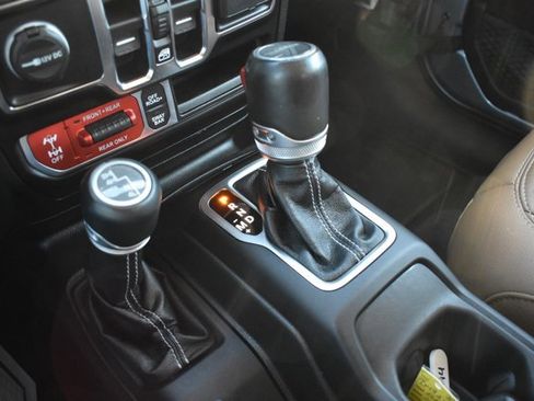 Used 2020 Jeep Gladiator Rubicon image 28