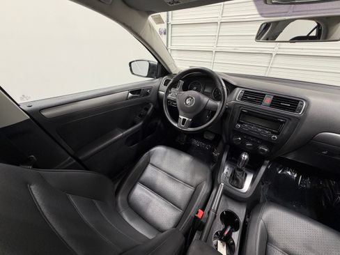 Used 2013 Volkswagen Jetta TDI FWD image 30