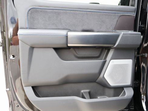 New 2026 Ford F250 Platinum image 16