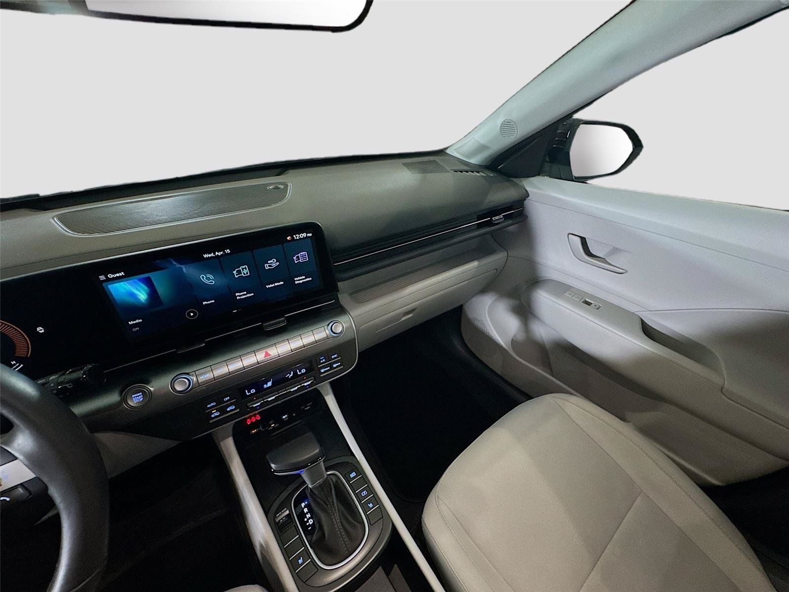 Used 2026 Hyundai Kona SEL Sport FWD image 8
