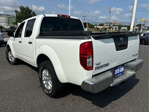 Used 2015 Nissan Frontier SV AWD/4WD image 28