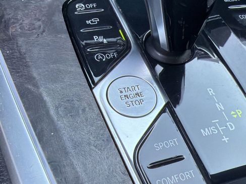 Used 2019 BMW X5 xDrive40i w/ Convenience Package image 25