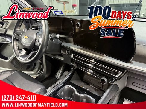 Used 2026 Chevrolet Traverse LT FWD image 29