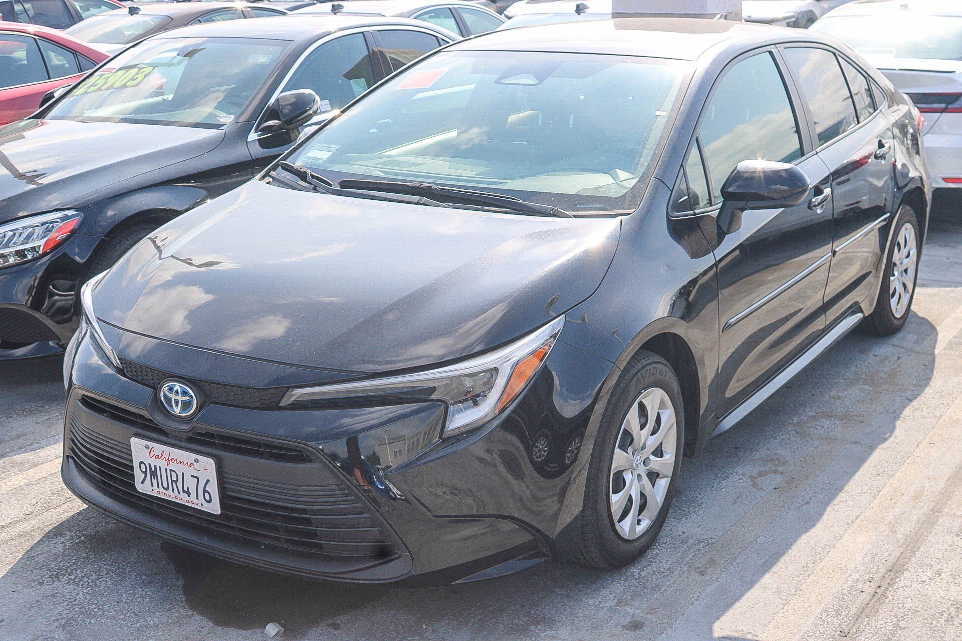 Used 2024 Toyota Corolla LE FWD image 5