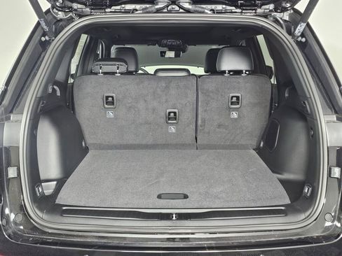 New 2026 Jeep Grand Cherokee Limited image 16