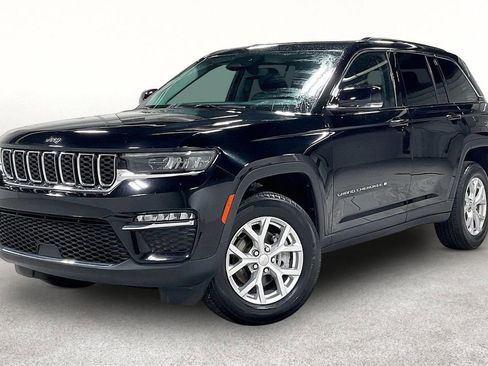 Used 2023 Jeep Grand Cherokee Limited RWD image 14