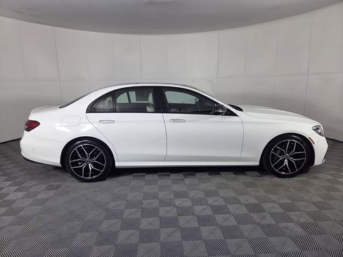 Used 2022 Mercedes-Benz E 350 Sedan image 4