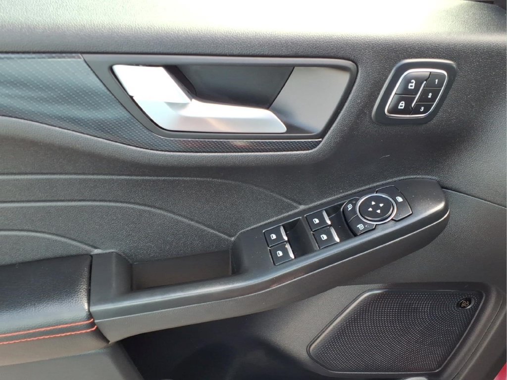 Used 2024 Ford Escape ST-Line Select w/ Tech Pack #2 AWD/4WD image 12