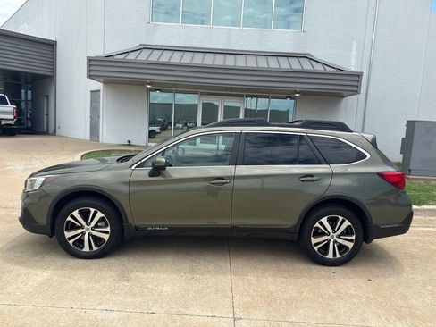 Used 2019 Subaru Outback 2.5i Limited w/ Protection Package #1 AWD/4WD image 5