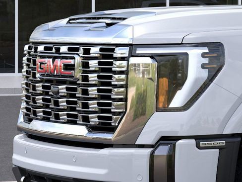 New 2026 GMC Sierra 3500 Denali image 13