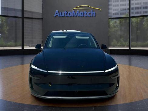 Used 2026 Tesla Model Y Long Range AWD/4WD image 2