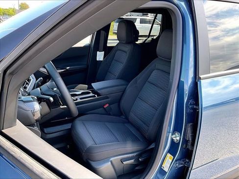 New 2026 Chevrolet Equinox LT w/ Midnight Edition FWD image 10