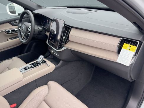 New 2026 Volvo XC90 B6 Ultra image 31