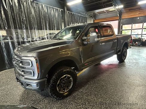 Used 2023 Ford F350 Platinum w/ Tremor Off-Road Package AWD/4WD image 5
