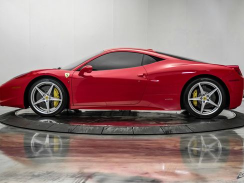 Used 2014 Ferrari 458 Italia Coupe RWD image 8