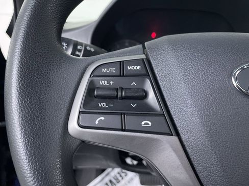 Used 2018 Hyundai Accent SE FWD image 23