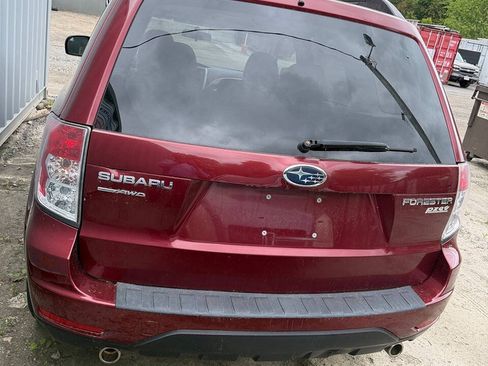 Used 2013 Subaru Forester 2.5X Premium w/ All-Weather Plus Pkg AWD/4WD image 3