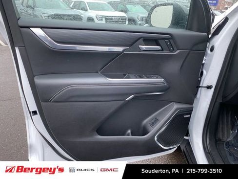 Certified 2025 GMC Acadia Elevation image 26