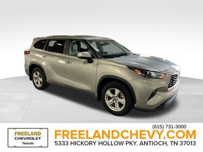 Used 2023 Toyota Highlander LE