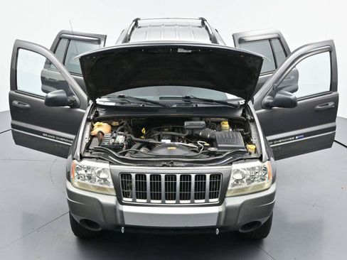 Used 2004 Jeep Grand Cherokee Laredo RWD image 35