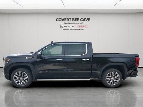 New 2026 GMC Sierra 1500 Denali w/ Denali Reserve Package image 5
