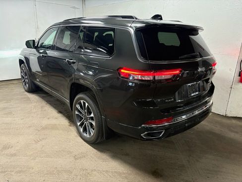 Used 2023 Jeep Grand Cherokee L Overland w/ MOPAR Finishing Package image 7