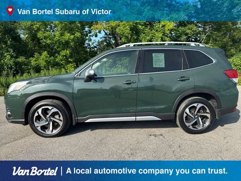 Certified 2023 Subaru Forester Touring AWD/4WD image 3