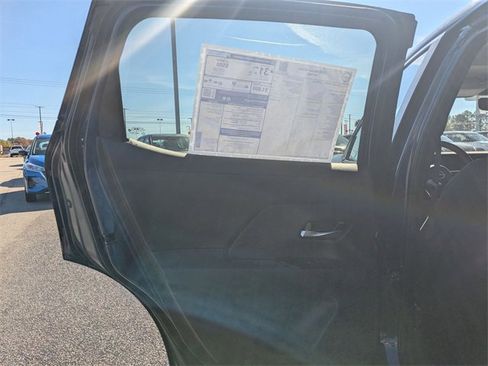 New 2026 Nissan Kicks SV w/ Interior Electronics Package image 24