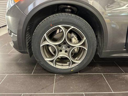 Used 2022 Alfa Romeo Stelvio Sprint AWD/4WD image 28