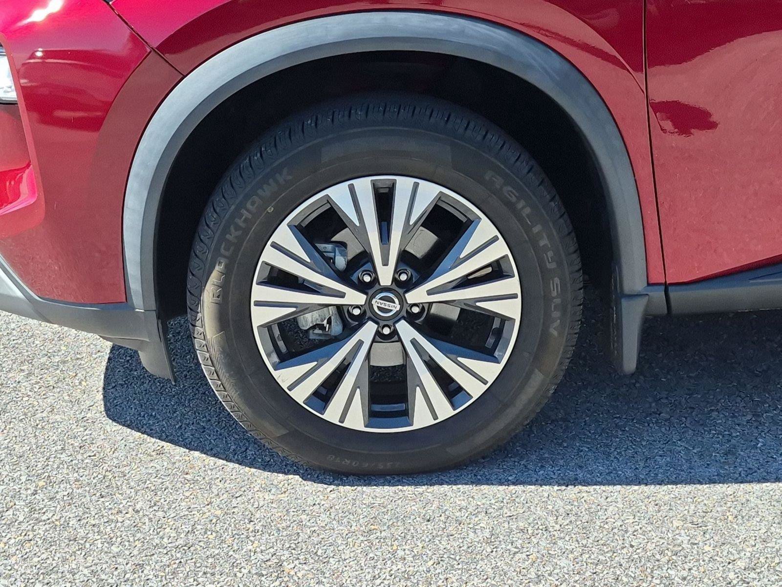 Certified 2021 Nissan Rogue SV AWD/4WD image 32