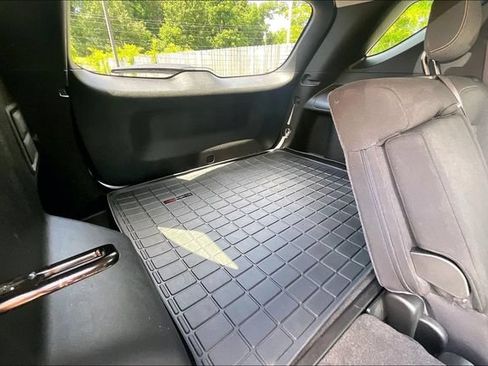 Used 2019 Chevrolet Equinox LT FWD image 28