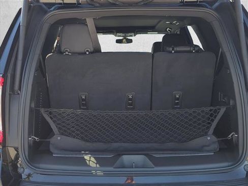 Used 2022 GMC Yukon Denali AWD/4WD image 3