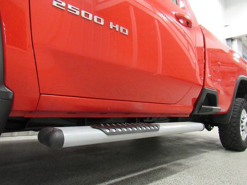 Used 2020 Chevrolet Silverado 2500 LT w/ Z71 Off-Road Package image 18