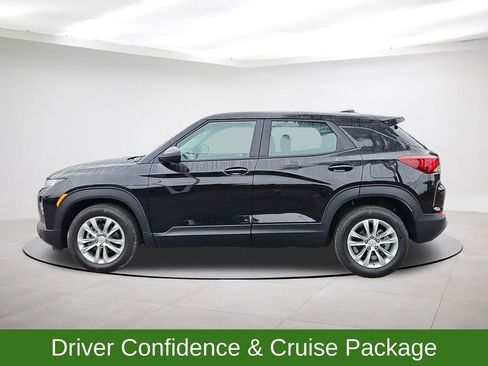 Used 2022 Chevrolet TrailBlazer LS FWD image 4