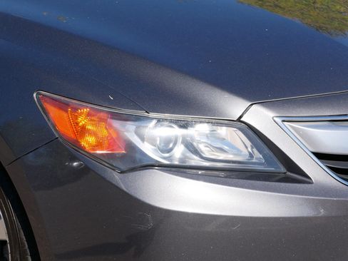 Used 2013 Acura ILX w/ Premium Package image 16