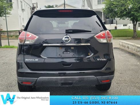 Used 2016 Nissan Rogue SV AWD/4WD image 5