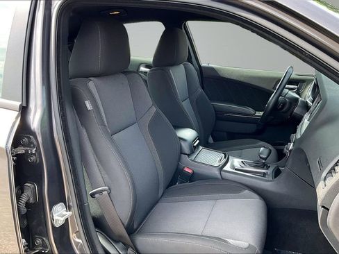 Used 2022 Dodge Charger SXT w/ Blacktop Package RWD image 7