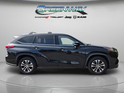 Used 2020 Toyota Highlander XLE