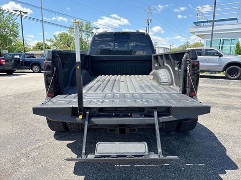 Used 2022 Ford F450 Platinum w/ FX4 Off-Road Package AWD/4WD image 24