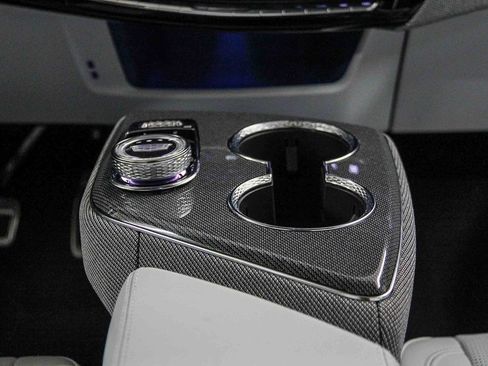 Used 2025 Cadillac Optiq Luxury 2 image 14