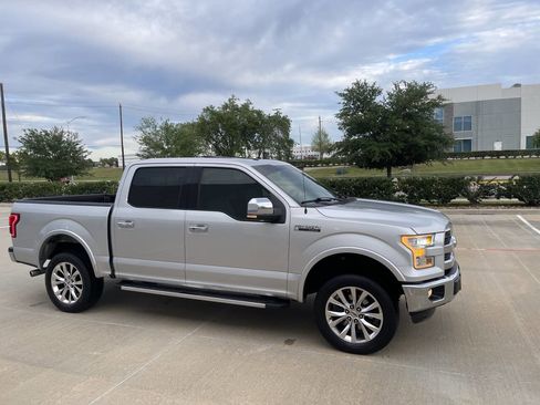 Used 2015 Ford F150 Lariat w/ Equipment Group 502A Luxury image 15
