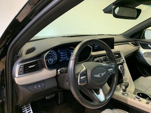 Used 2022 Genesis G70 3.3T w/ Sport Advanced Package image 16