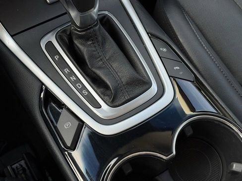 Certified 2018 Ford Edge Titanium w/ Equipment Group 302A image 17