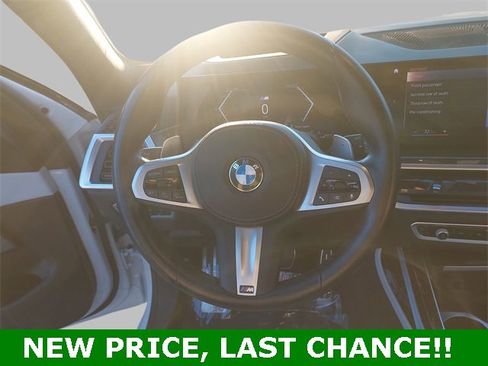 Used 2023 BMW X7 xDrive40i w/ Executive Package image 12