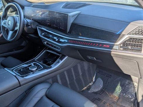 Certified 2025 BMW X5 sDrive40i w/ M Sport Package image 24